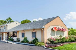 Econo Lodge *
