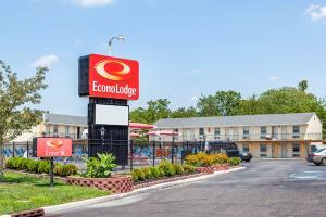 Econo * Mount Laurel